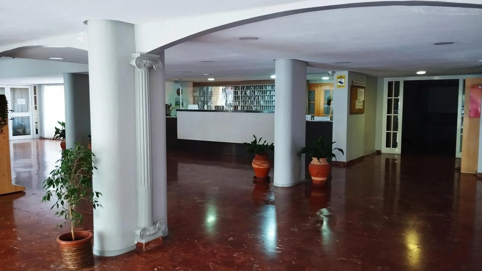 Apartamento Aguila ベナルマデナ スペイン